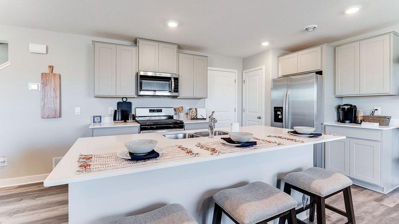 19215 136th Ave N, Rogers, MN 55374