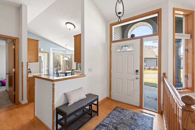 2562 Manitou Ln, White Bear Lake, MN 55110