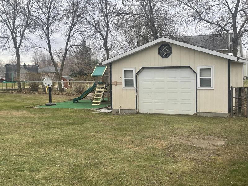 1106 Tabbert Rd NW, Alexandria, MN 56308