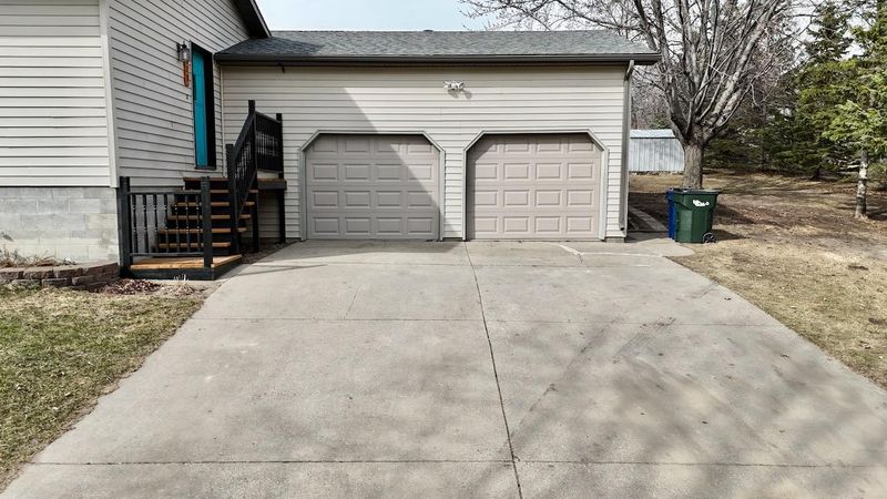 828 W Birch Ave, Fergus Falls, MN 56537