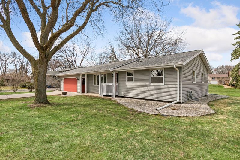 11045 Stanley Curve, Bloomington, MN 55437
