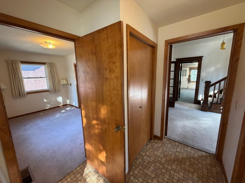 1307 8th Ave, Worthington, MN 56187