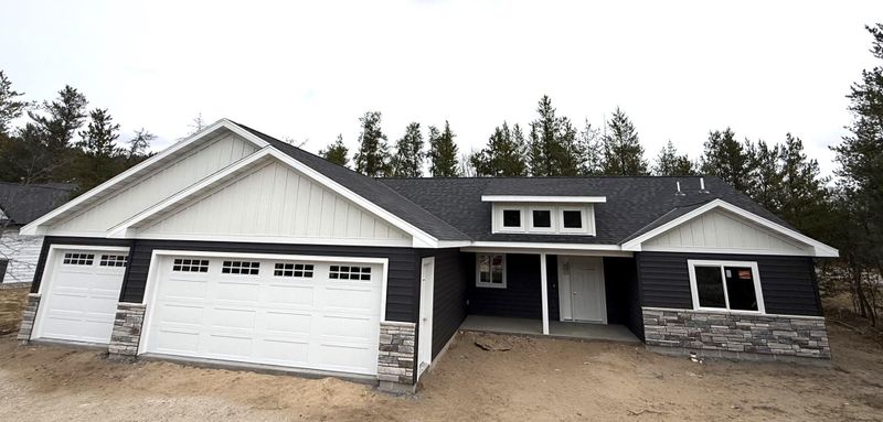 11940 Fiber Dr, Baxter, MN 56425