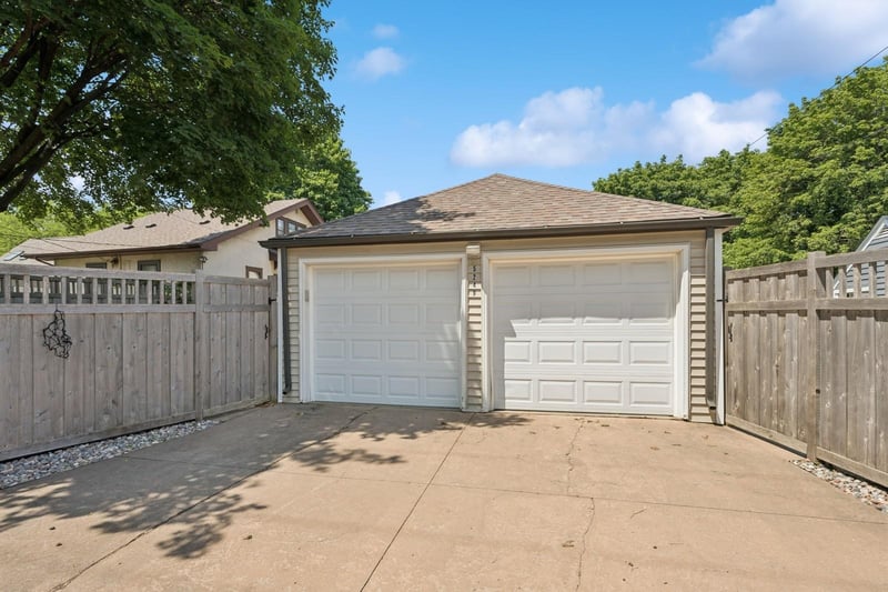 5249 Abbott Ave S, Minneapolis, MN 55410