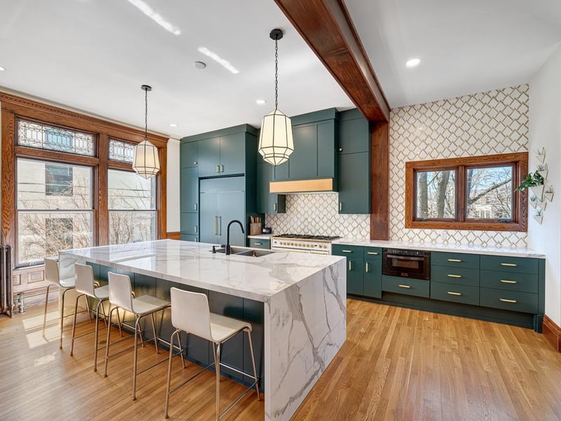 15 Crocus Pl, Saint Paul, MN 55102