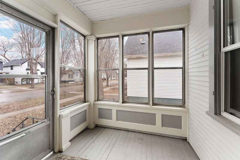 938 Palace Ave, Saint Paul, MN 55102