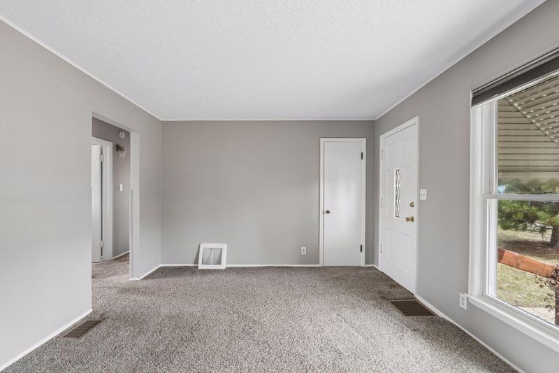 3446 2 1/2 St NE, Minneapolis, MN 55418