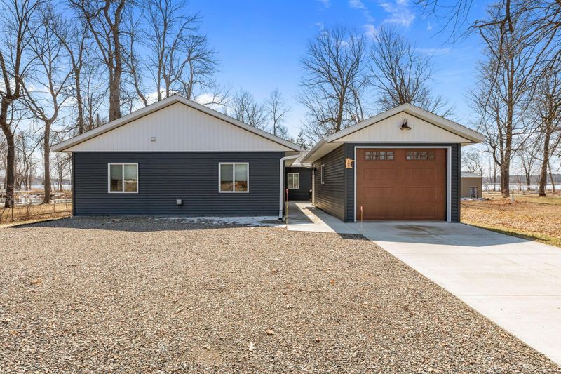 1505 White Cloud Dr S, Isle, MN 56342