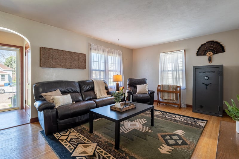 106 N 4th St, Goodhue, MN 55027