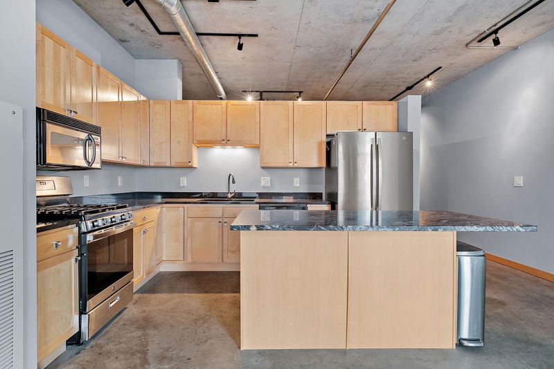 720 N 4th St #403, Minneapolis, MN 55401