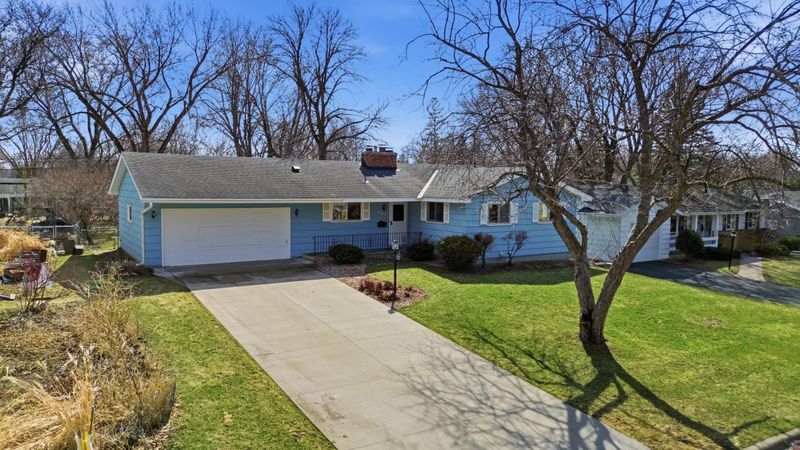 8409 32nd Pl N, Crystal, MN 55427
