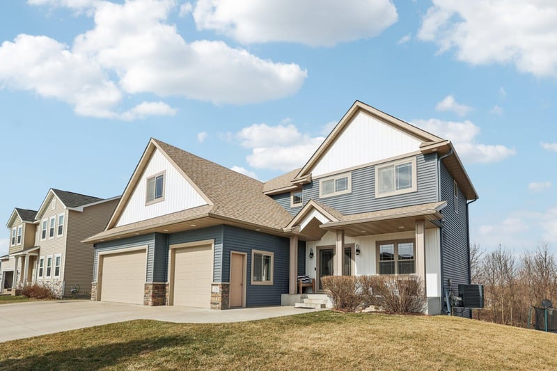 926 Bluff Heights Dr SE, Lonsdale, MN 55046
