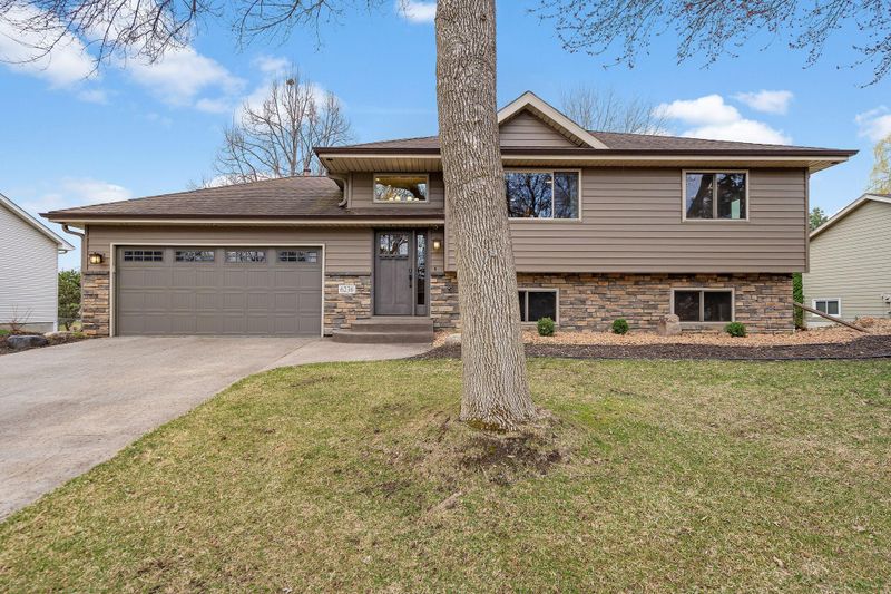 6236 Nathan Ln N, Maple Grove, MN 55369