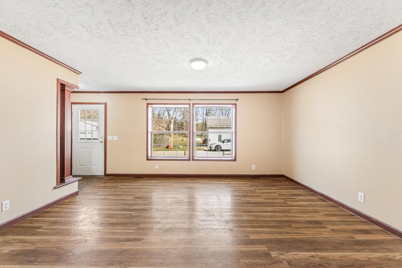 53 1st Ave N, Hammond, MN 55991