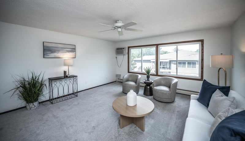 10301 Cedar Lake Rd #320, Minnetonka, MN 55305