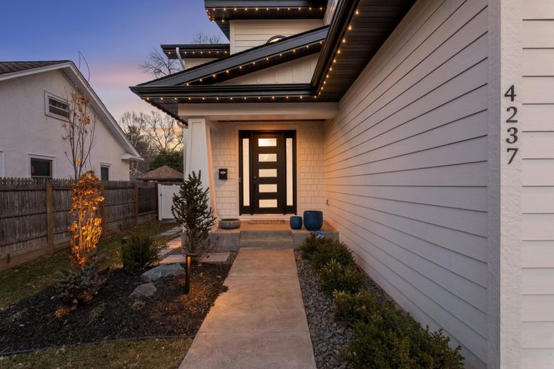 4237 Scott Ter, Edina, MN 55416