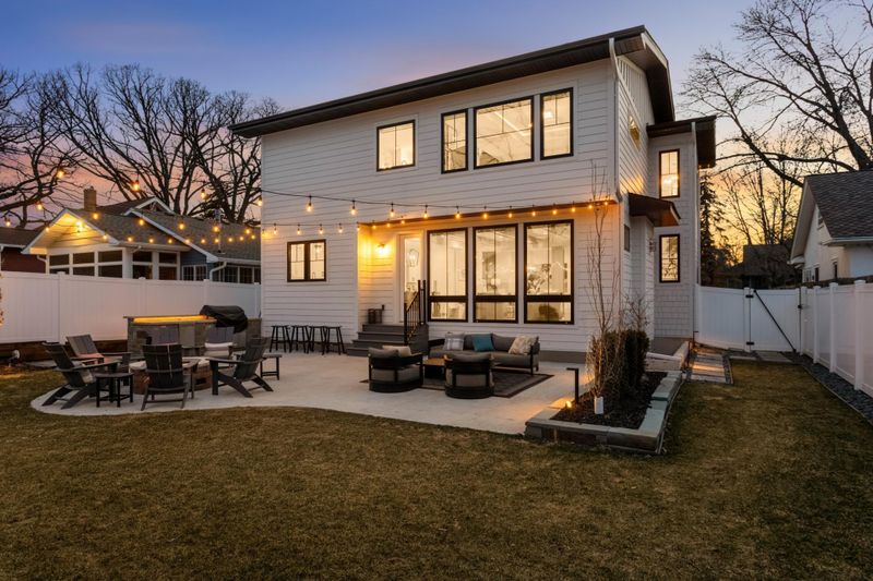 4237 Scott Ter, Edina, MN 55416
