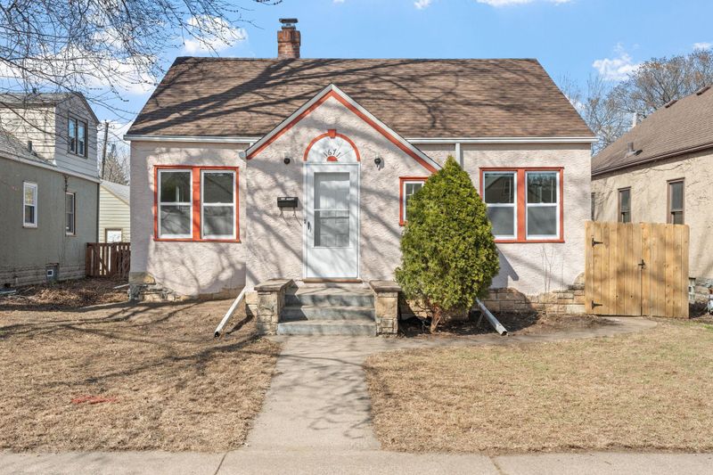 1671 Edmund Ave, Saint Paul, MN 55104