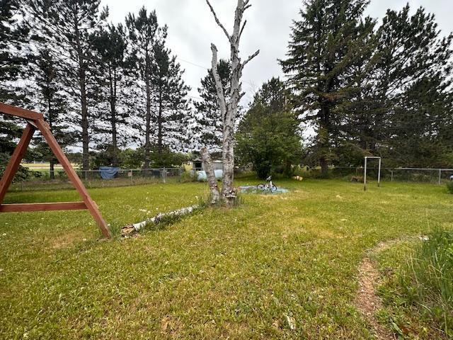 38 Locust Dr, Babbitt, MN 55706