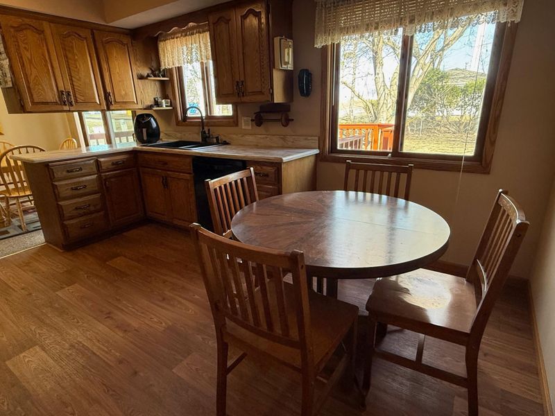 4654 Boone Ave N, New Hope, MN 55428