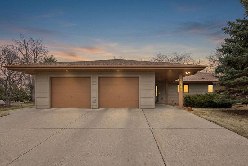 2846 Aurora Ct, Saint Cloud, MN 56303