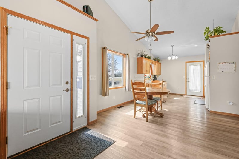 955 Rush Landing Ct, Rush City, MN 55069