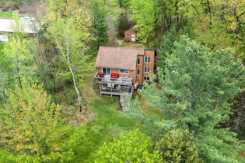 2225 Sunnyside Ln, Luck, WI 54853