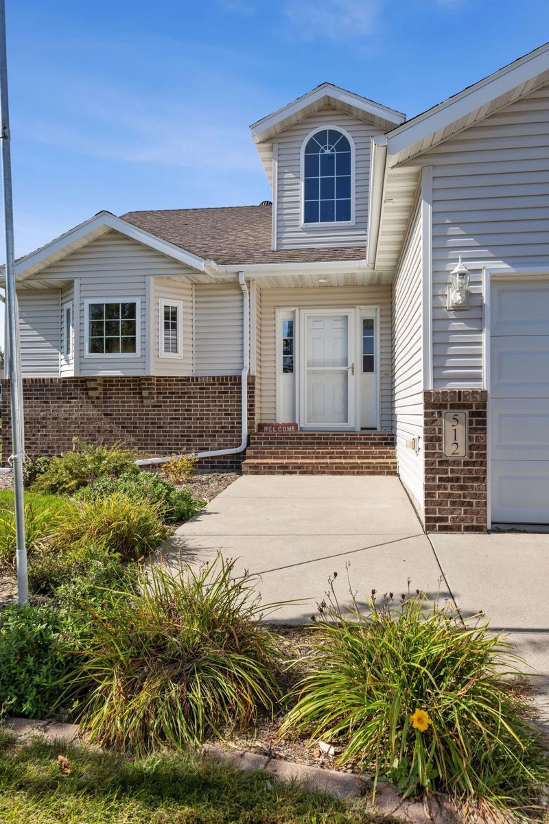 512 9th St NE, Dilworth, MN 56529