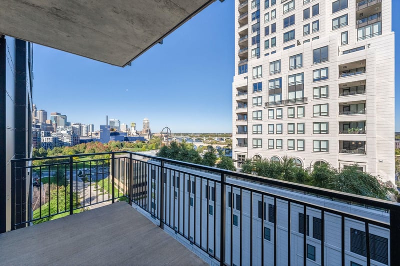 1240 S 2nd St #922, Minneapolis, MN 55415