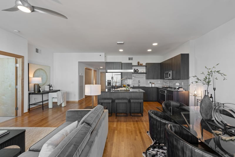 1240 S 2nd St #922, Minneapolis, MN 55415