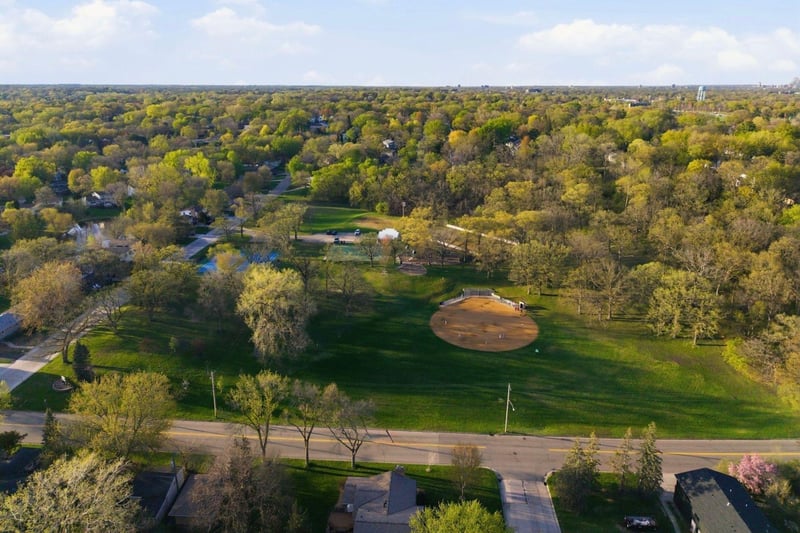 6625 Naomi Dr, Edina, MN 55439