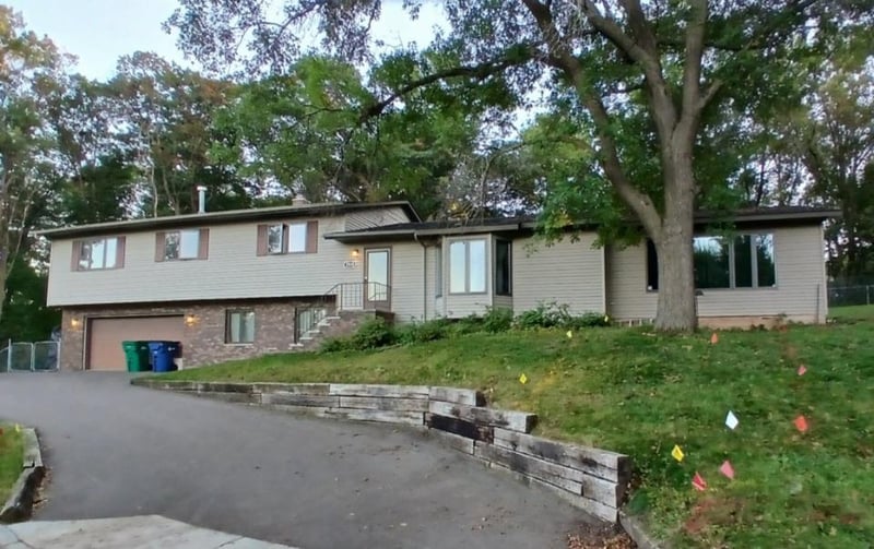 1515 Calvary Hill Ln, Saint Cloud, MN 56301