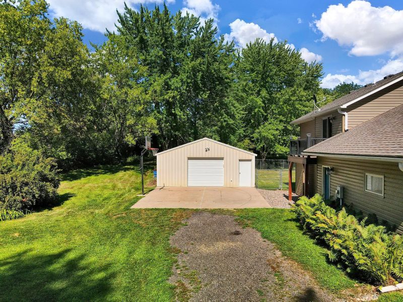 28115 Nathan Ln, Lindstrom, MN 55045