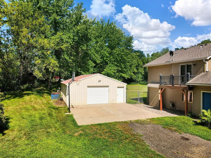 28115 Nathan Ln, Lindstrom, MN 55045