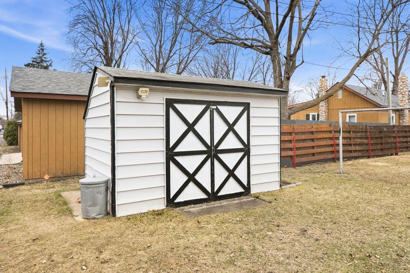 828 28th Ave N, Saint Cloud, MN 56303