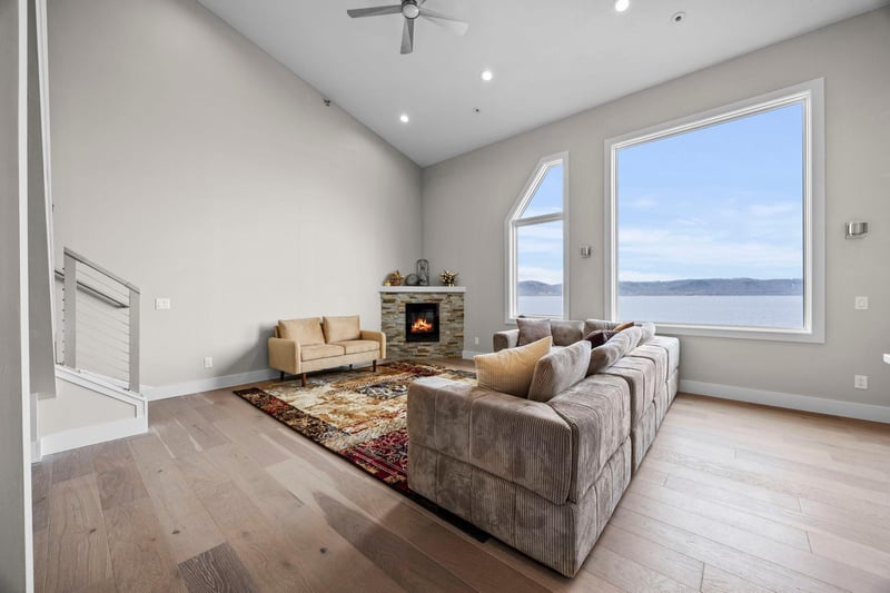 1301 N Lakeshore Dr #202, Lake City, MN 55041