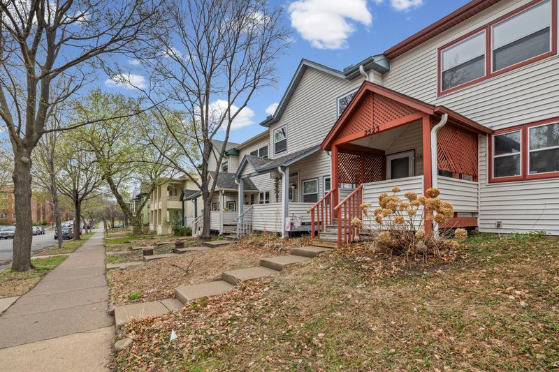 2523 Clinton Ave, Minneapolis, MN 55404
