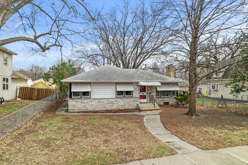 3446 Thomas Ave N, Minneapolis, MN 55412