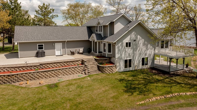 21765 Hidden View Ln, Nisswa, MN 56468