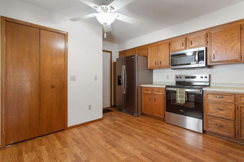 2720 Lake Court Dr #103, Mounds View, MN 55112