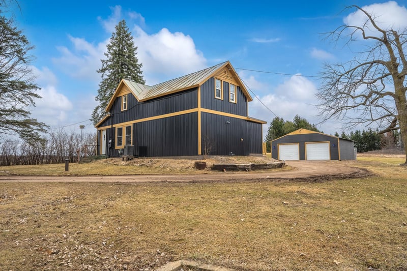 599 10 1/2 Ave, Almena, WI 54805
