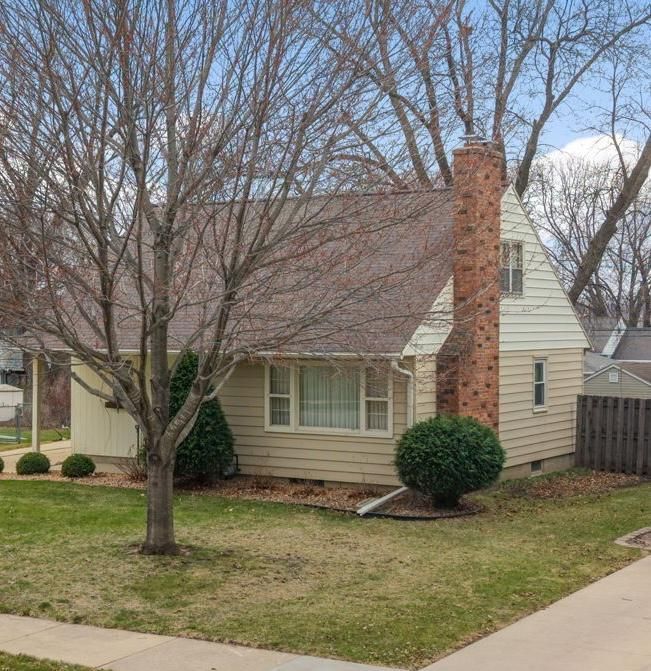 1103 12th Ave NW, Rochester, MN 55901
