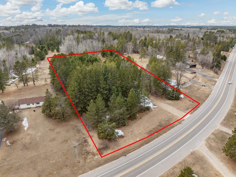 2976 River Rd, Grand Rapids, MN 55744