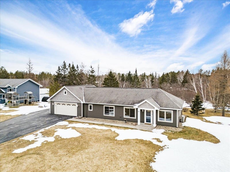 44 Harmony Dr, Esko, MN 55733