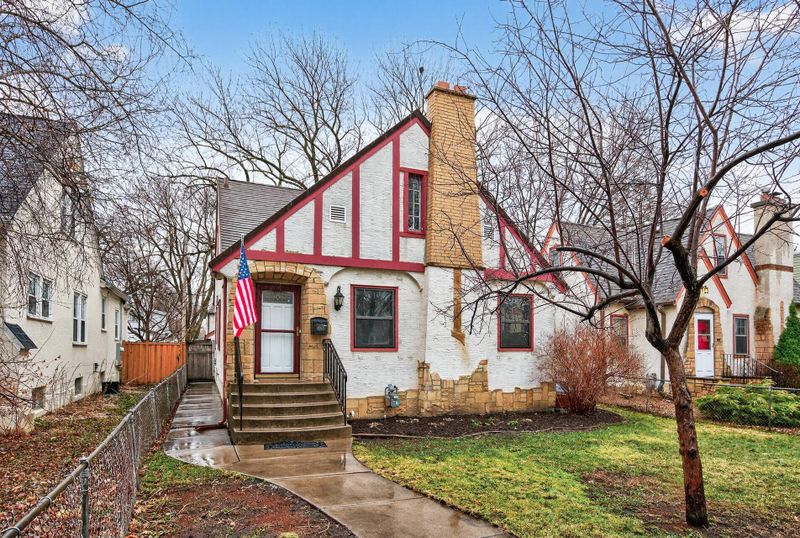 4829 Oakland Ave, Minneapolis, MN 55417