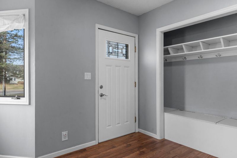6240 W Broadway Ave, Brooklyn Park, MN 55428