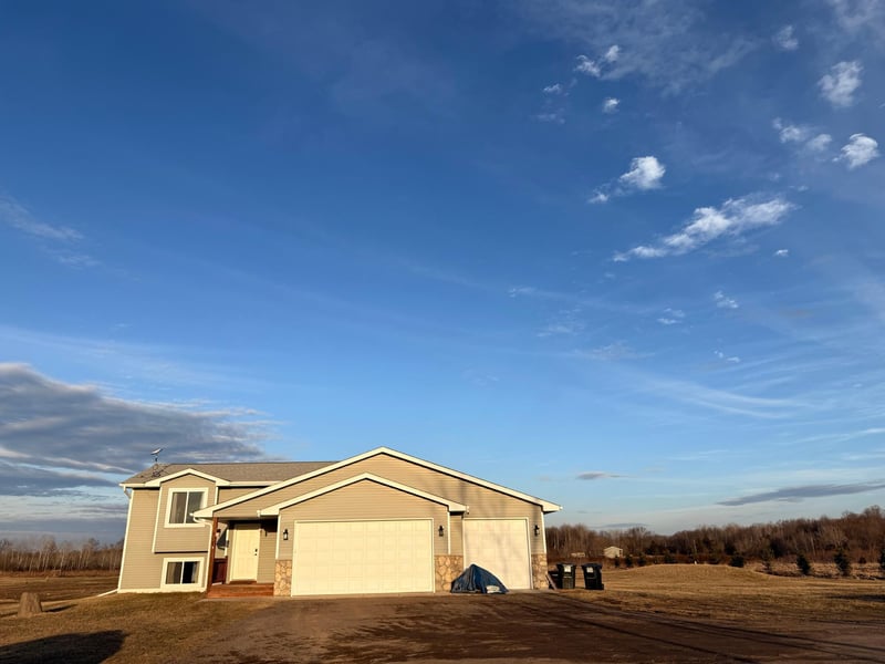 47575 Falcon Ave, Rush City, MN 55069