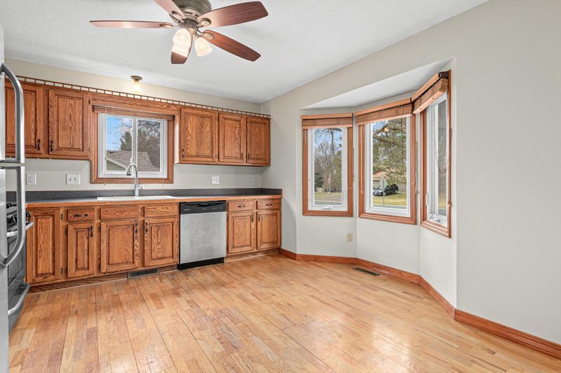 13665 Xavis St NW, Andover, MN 55304