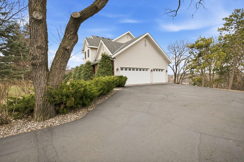 1403 Broadway Ave S, Sauk Rapids, MN 56379
