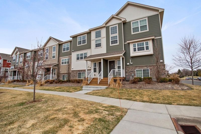 5205 Oak Grove Pw N, Brooklyn Park, MN 55443